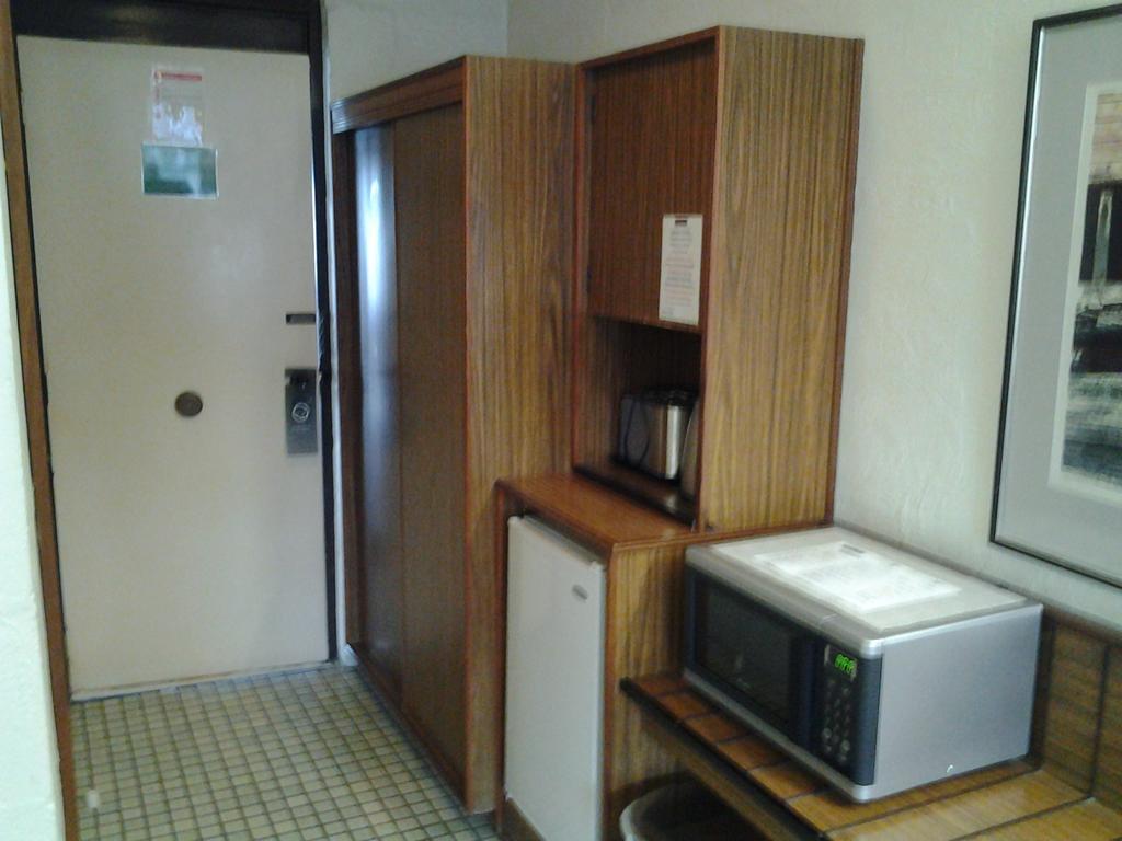 קווינסטאון West Coaster Motel מראה חיצוני תמונה